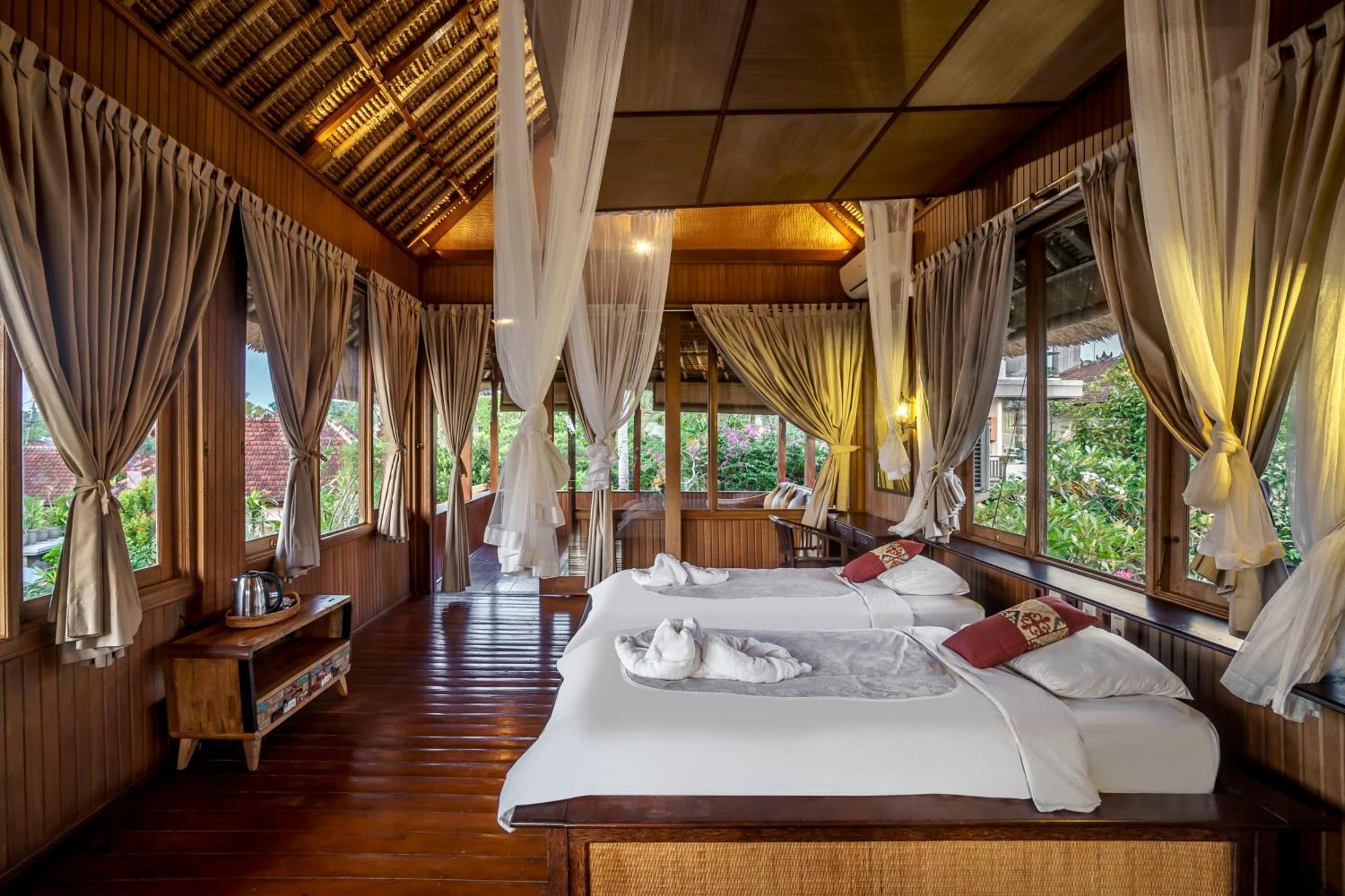 Sujati * Ubud